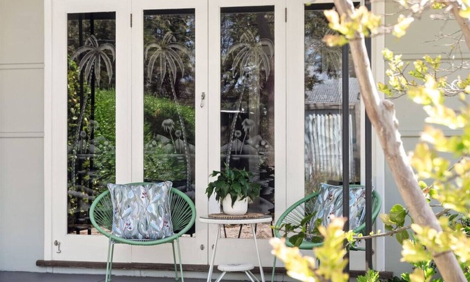 Margaret River Apartment | Elva Garden Cottage | Dog Friendly | Town Central