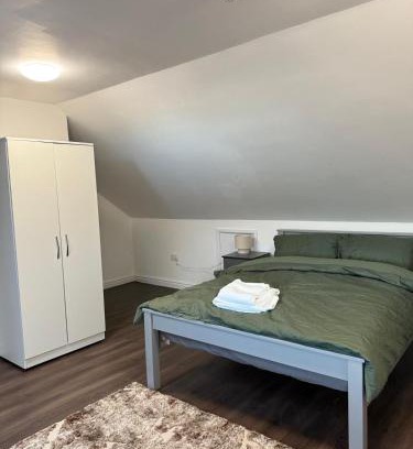 Newark upon Trent House | EM HOME - Room 4