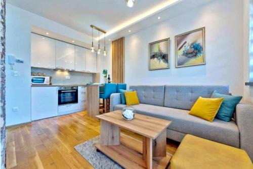 Soko Banja Apartment | EMA LUX - zgrada Panorama