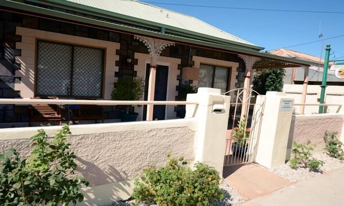 Broken Hill Cottage | Emaroo Oxide Cottage