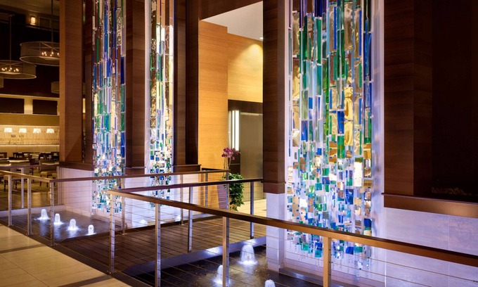 Downtown Denver Hotel | Embassy Suites by Hilton Denver Downtown Convention Center