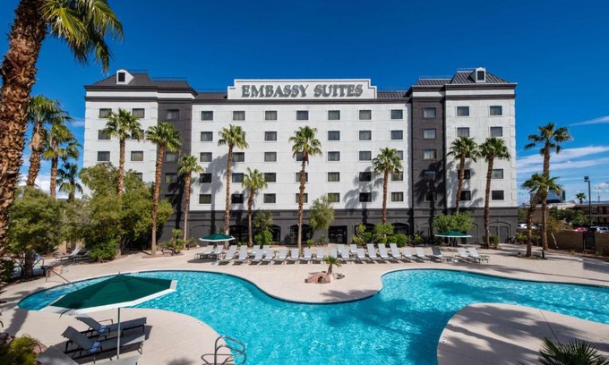 Las Vegas Hotel | Embassy Suites by Hilton Las Vegas