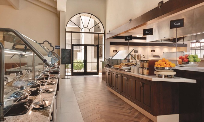 South Scottsdale Resort | Embassy Suites by Hilton Scottsdale Resort