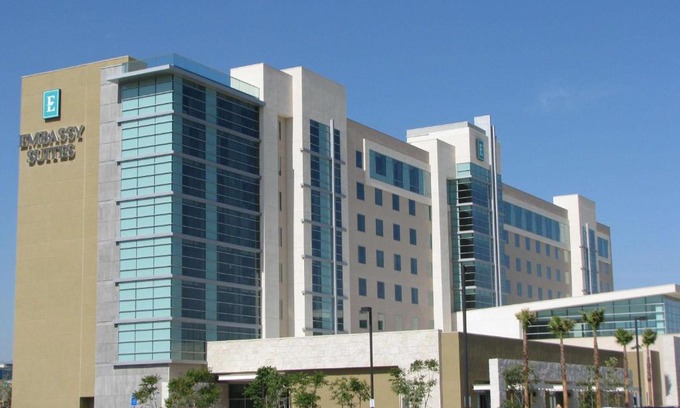Guasti Hotel | Embassy Suites Ontario - Airport