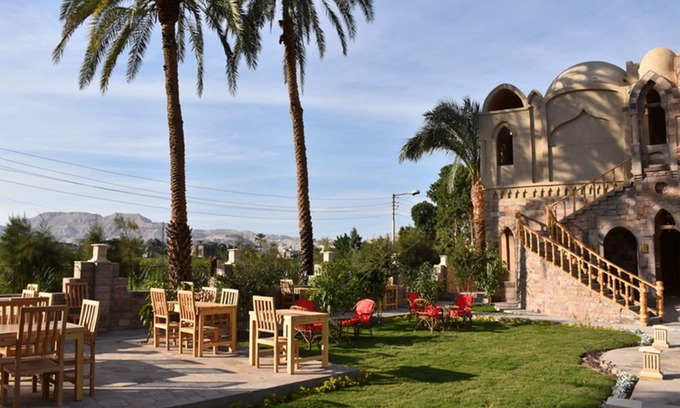 Luxor Hotel | Embrace Hotel Mashrabiya Window Seat Double Room