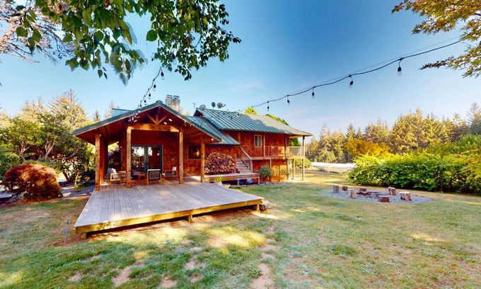 McKinleyville House | Emerald Acres