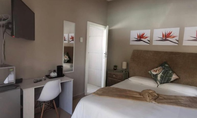 Komani House | Emerald Boutique Guesthouse
