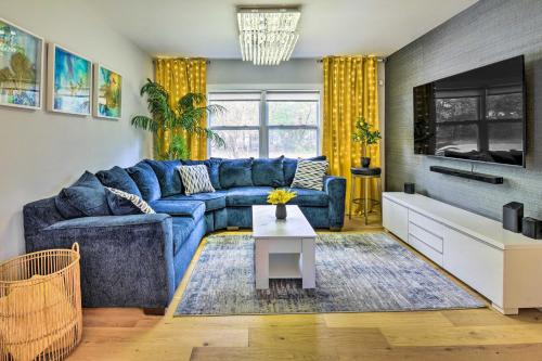 Lake Lorraine House | Emerald Coast Vacation Rental 1 Mi to Beach