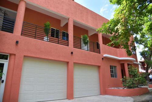 Montego Bay Apartment | Emerald Cottage Studio