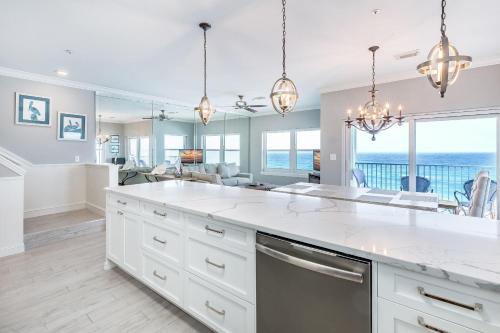 Crystal Beach Apartment | Emerald Dunes 505