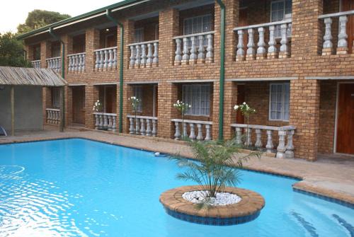 Kempton Park House | Emerald Guesthouse