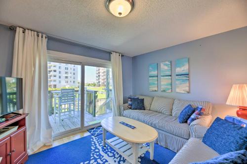 Emerald Isle House | Emerald Isle Townhome with Pool and Beach Access!