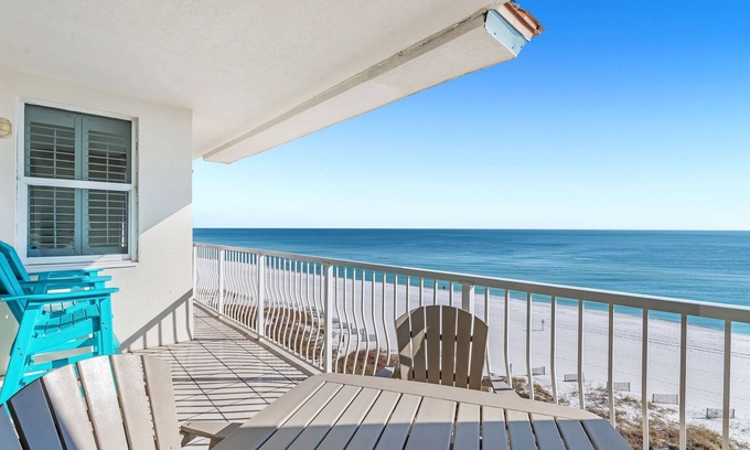 Orange Beach Condo | Emerald Key 602 - Top Floor - Gorgeous Gulf-Front Condo - Perfect for Families