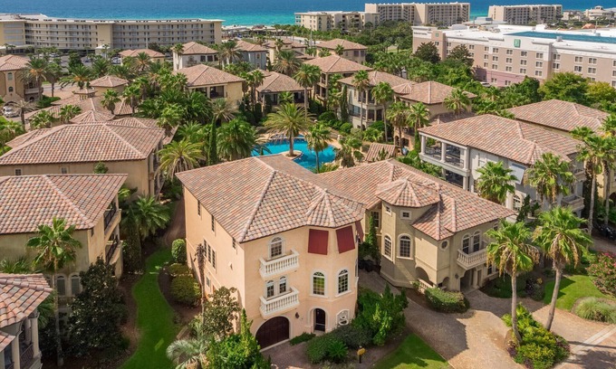 St. Tropez House | Emerald Palazzo - East Destin, Community Pool, Hot Tub, Steps to the Beach!