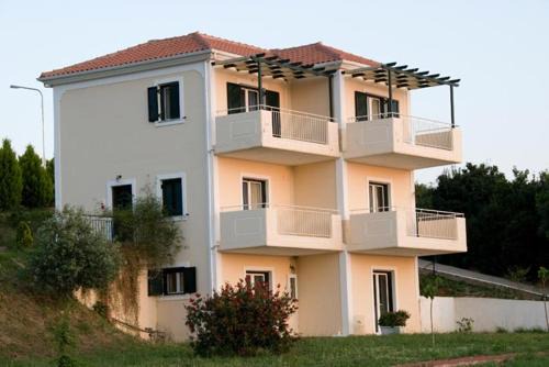 Aktio-Vonitsa Apartment | Emilios Villas