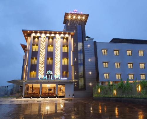 Thiruvananthapuram Hotel | EMILYS By JDANIELS