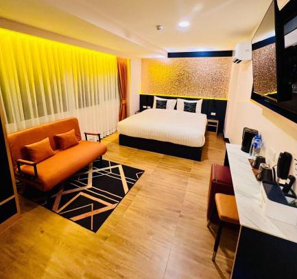 Nana Hotel | Emiri Hotel - Nana Bangkok