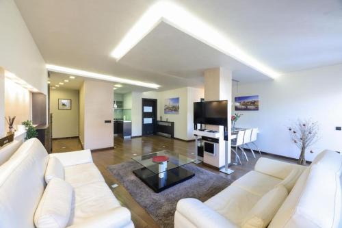 Zvezdara Apartment | Emma