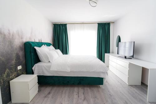 Rasnov Apartment | Emma's Green Home