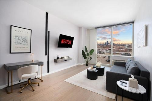 Hoboken Apartment | Empire State View - Luxury Apt - Shuttle to NYC