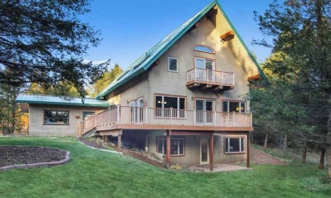 Empire House | Empire Therapy-AC/GameRoom/Fireplace/HotTub