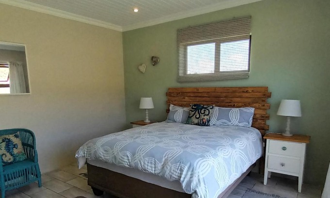 Plettenberg Bay House | En-suite, private room, free WIFI in Plett