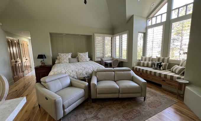 Carmel Apartment | Enchanted Cottage in the Forest