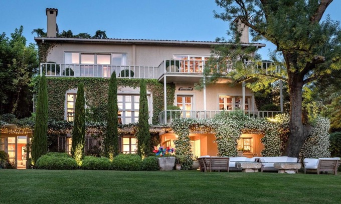 Uskudar Villa | Enchanting 22,000m2 property and elegant 5 bedroom manor
