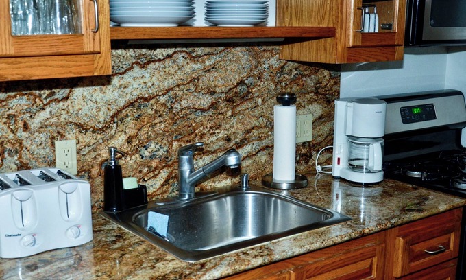Alamedan Valley Cottage | Enchanting Adobe Guest House Near Balloon Fiesta Park
