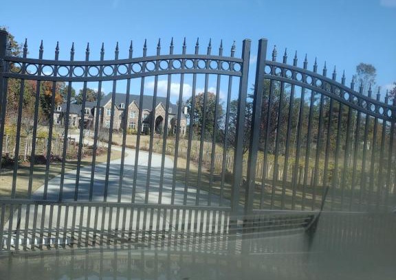 Lawrenceville House | Enchanting Gated Private Villa
