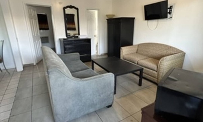 Inglewood Hotel | Encore Inn Inglewood