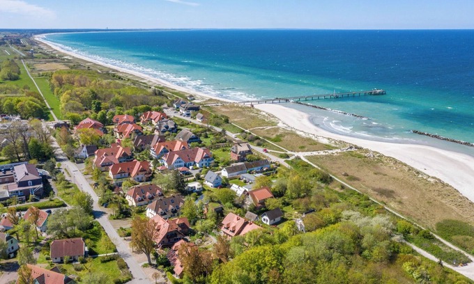 Ostseebad Wustrow House | End terraced house Küstenhof 2d in the Baltic seaside resort of Wustrow