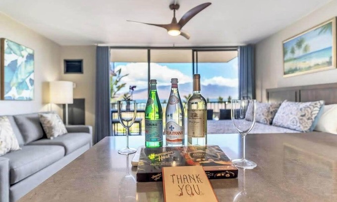 Kihei Condo | Endless & Elegant Vistas