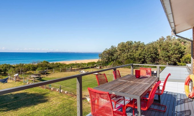 Culburra Beach House | Endless Summer - Pet Friendly Absolute Beachfront