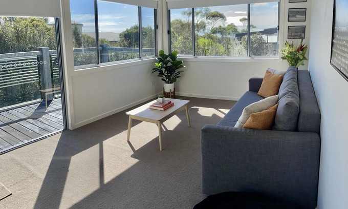 Ventnor House | Endless Summer, Phillip Island