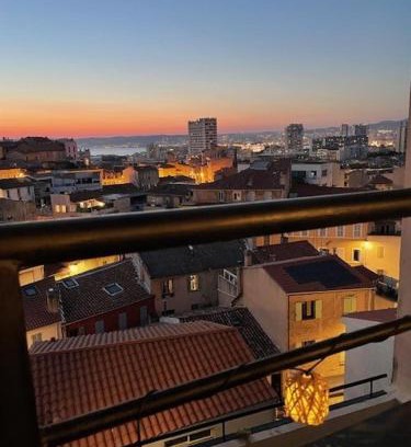 7th Arrondissement Apartment | Endoume mon Amour