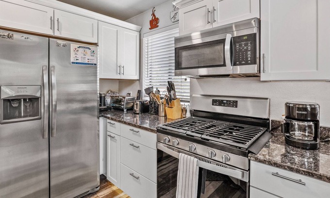 Munds Park Ski Chalet | Engaging Mountain Chalet with Large Deck and A/C!
