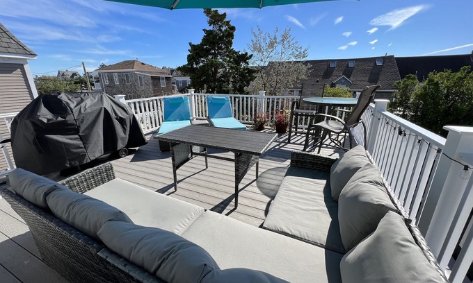 Beach Haven Apartment | Engleside! Heart of Beach Haven One Block to the Beach!