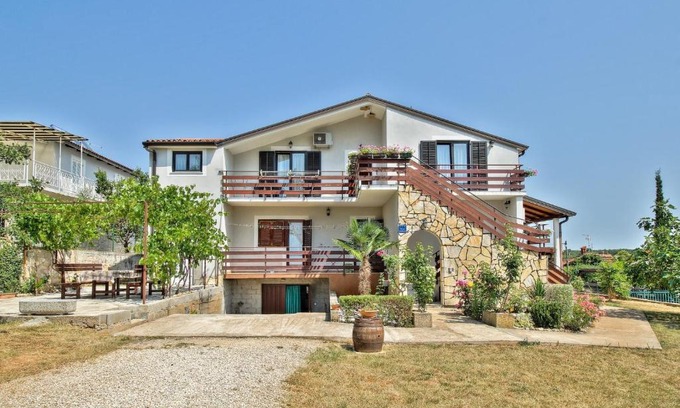 Valica Apartment | Eni Apartment