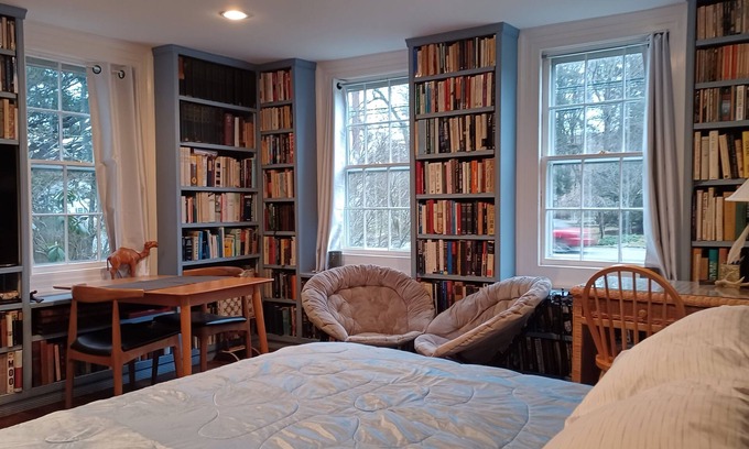South Britain House | Enjoy 400 sf Suite with private exterior entrance, kitchen and bathroom.