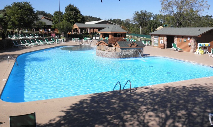 Branson Villa | Enjoy all the Branson area has to offer.nOnly 1 week available this year!