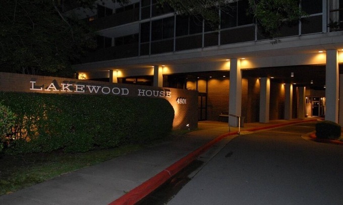 North Little Rock Apartment | ENJOY BALCONY VIEWS OF DOWNTOWN LITTLE ROCK 705