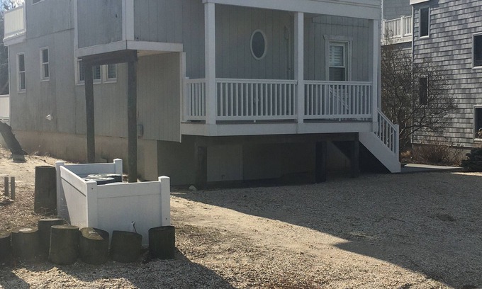 Harvey Cedars House | Enjoy beautiful ocean views. Just park your car and have a very relaxing stay.