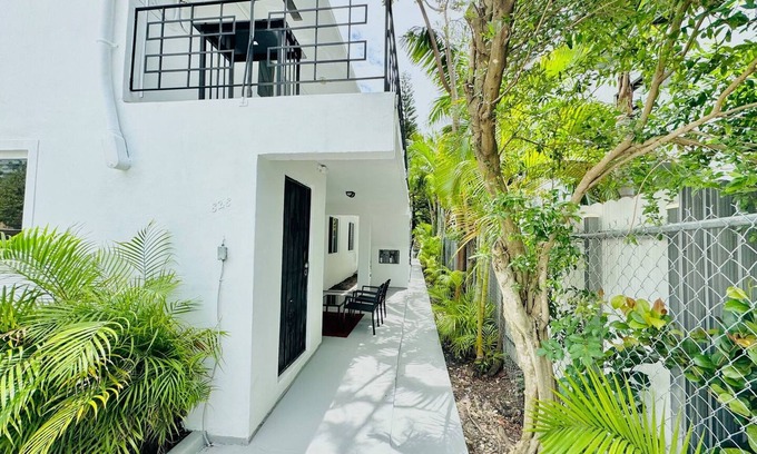 East Little Havana Apartment | Enjoy Miami Top Location Free Parking Book Now