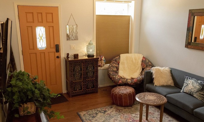 Capitol Hill House | Enjoy, Peaceful Urban Escape in Trendy Capitol Hill, Denver - 30+ day stays only