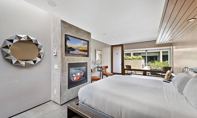 Laguna Beach Hotel | Enjoy the Best of Both Worlds: Relax, Surf, Swim, and Cook! 5