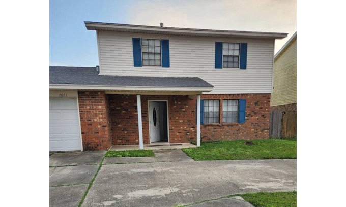 Little Woods House | Enjoy the entire house . Convenient location. Only minutes from Downtown