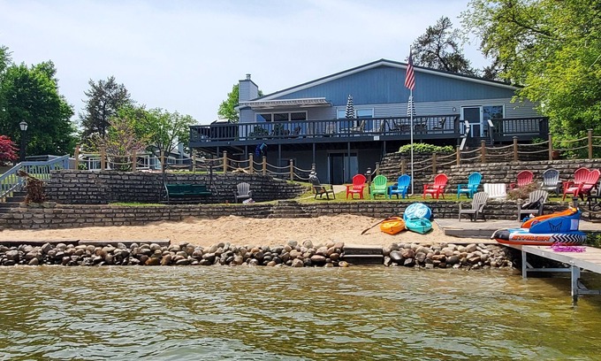 Central Lake House | Enjoy the lake, beach, colors, golf or slopes!By Bellaire,Charlevoix,Petoskey&TC