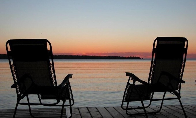 Baileys Harbor Cottage | Enjoy the quiet side of the Door County peninsula, 190' of Lake Michigan shore