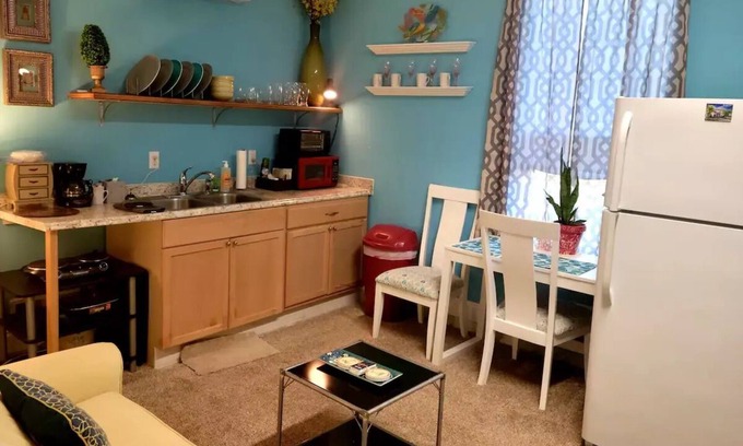 Jacksonville Beach Apartment | Enjoy the Suite Life 4 Blocks to the Oceannn